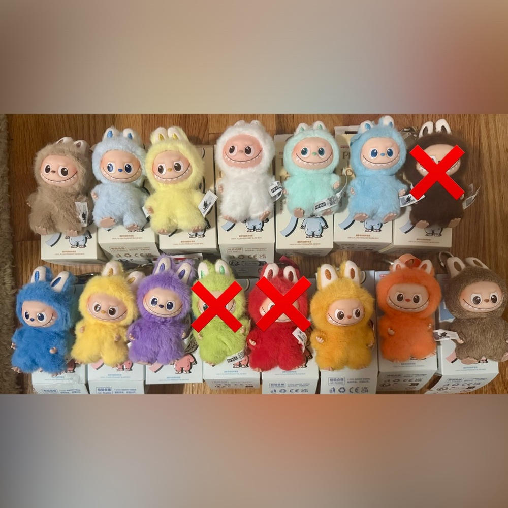 Labubu V4 PIN FOR LOVE PLUSH PENDANTS: B, I, K, O, Px 2, Yx 3, Z